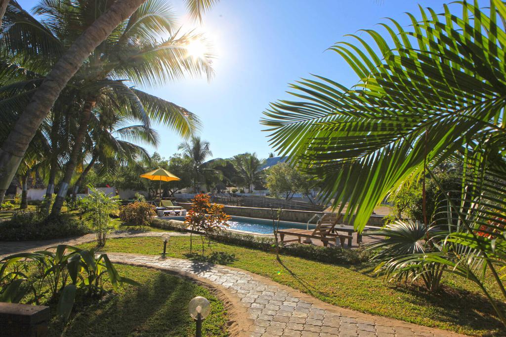 Ylang Hotel Ambondrona  Pokój zdjęcie