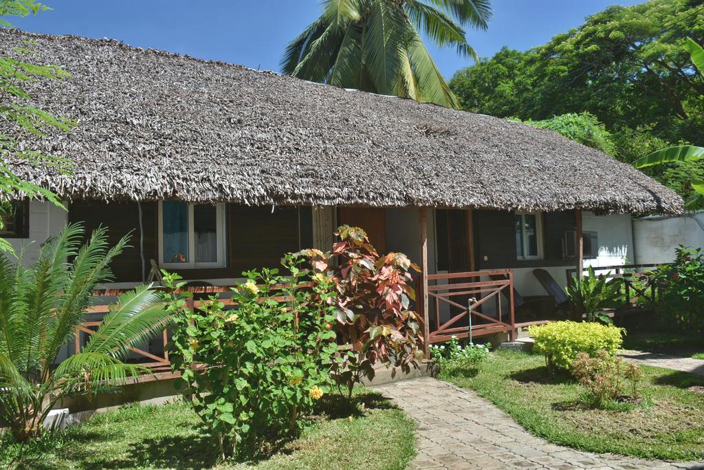 Ylang Hotel Ambondrona  Zewnętrze zdjęcie