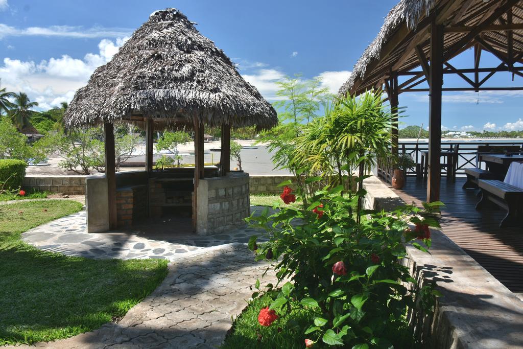 Ylang Hotel Ambondrona  Zewnętrze zdjęcie